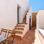 Isaac Peral 3 *